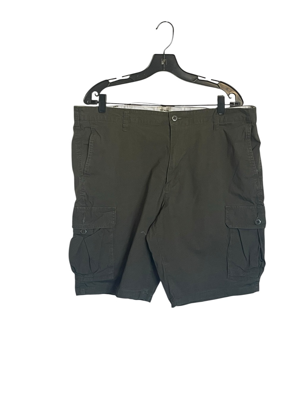 Dockers Men's Cargo Shorts in Olive